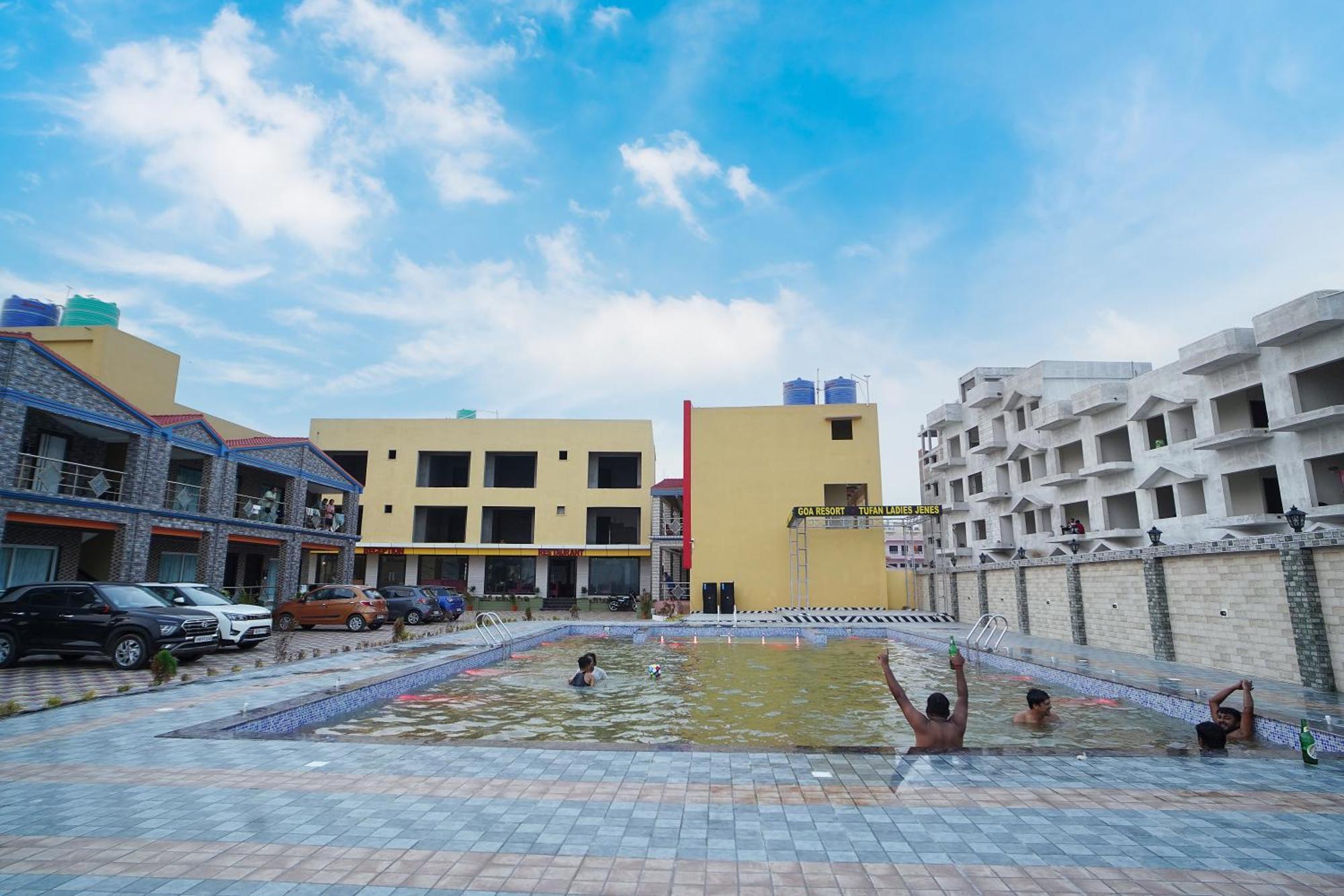 Goa Beach Resort On Beach Mandarmani Bagian luar foto