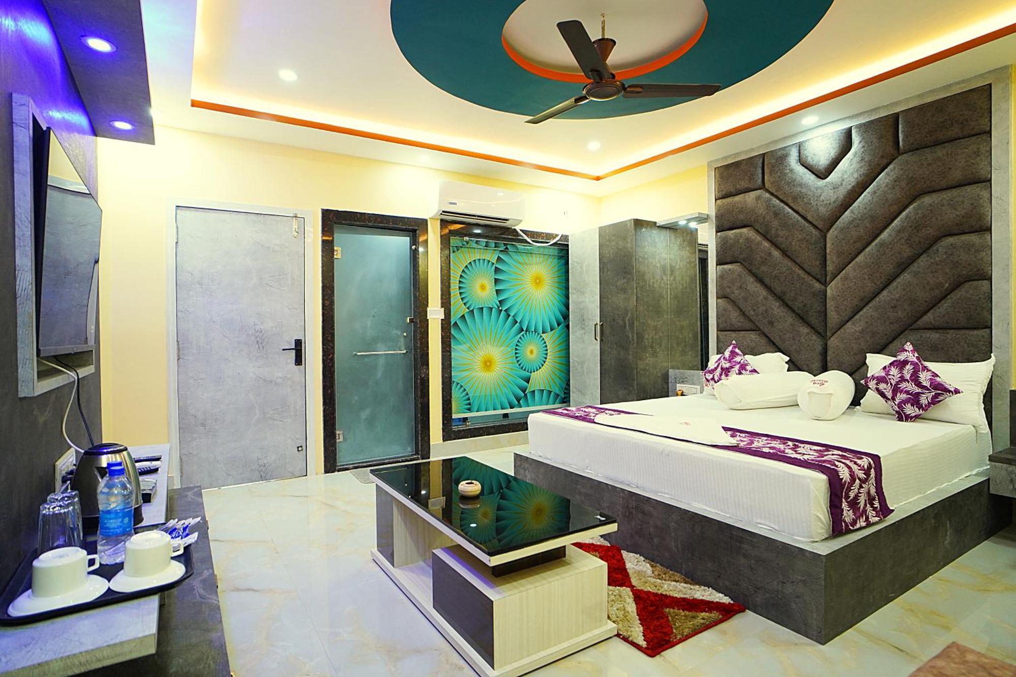 Goa Beach Resort On Beach Mandarmani Bagian luar foto