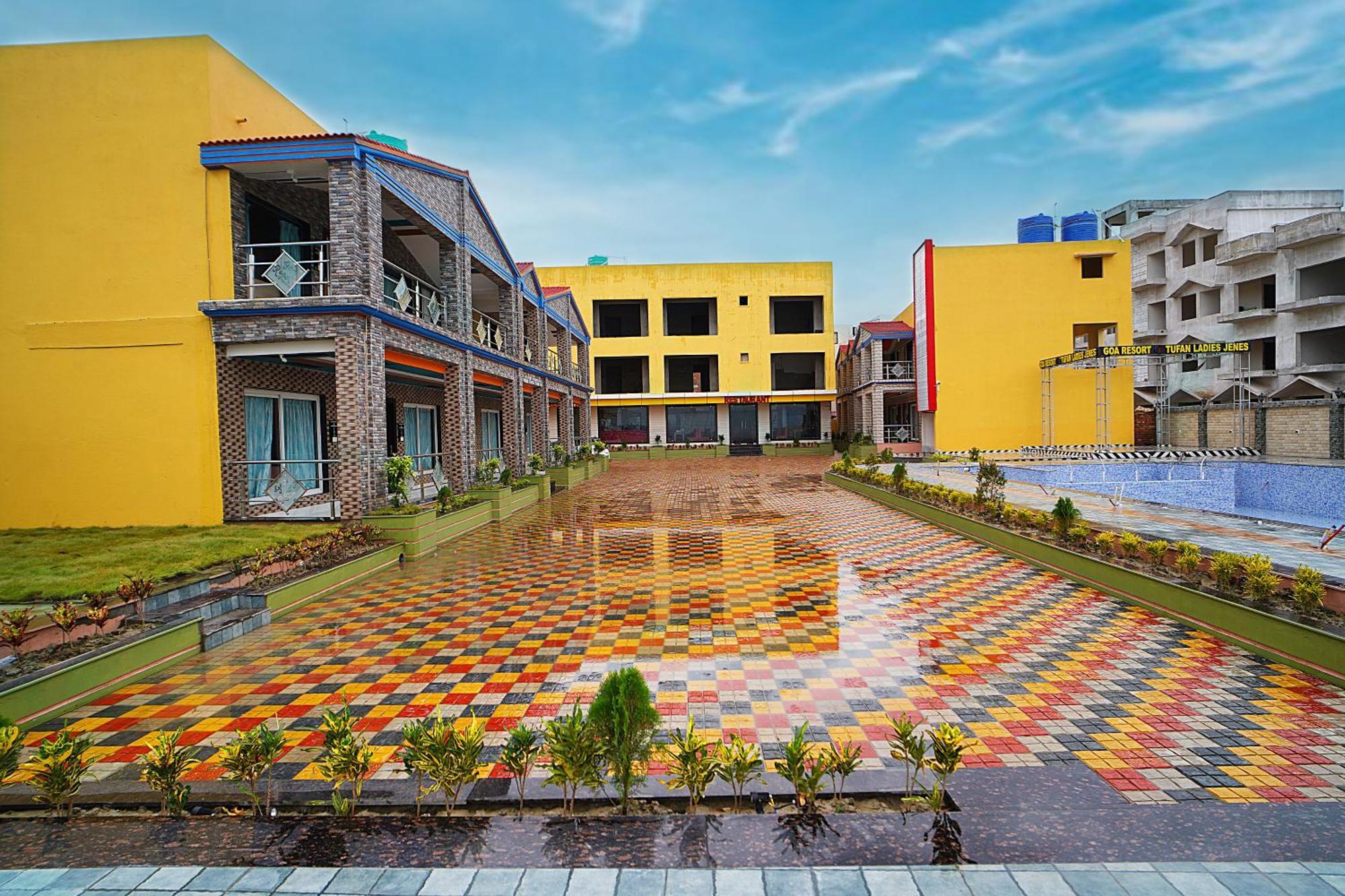 Goa Beach Resort On Beach Mandarmani Bagian luar foto