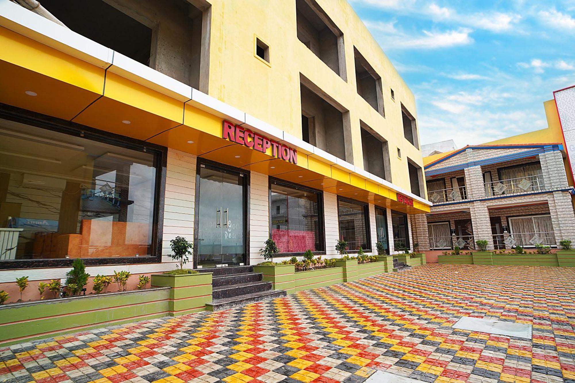 Goa Beach Resort On Beach Mandarmani Bagian luar foto