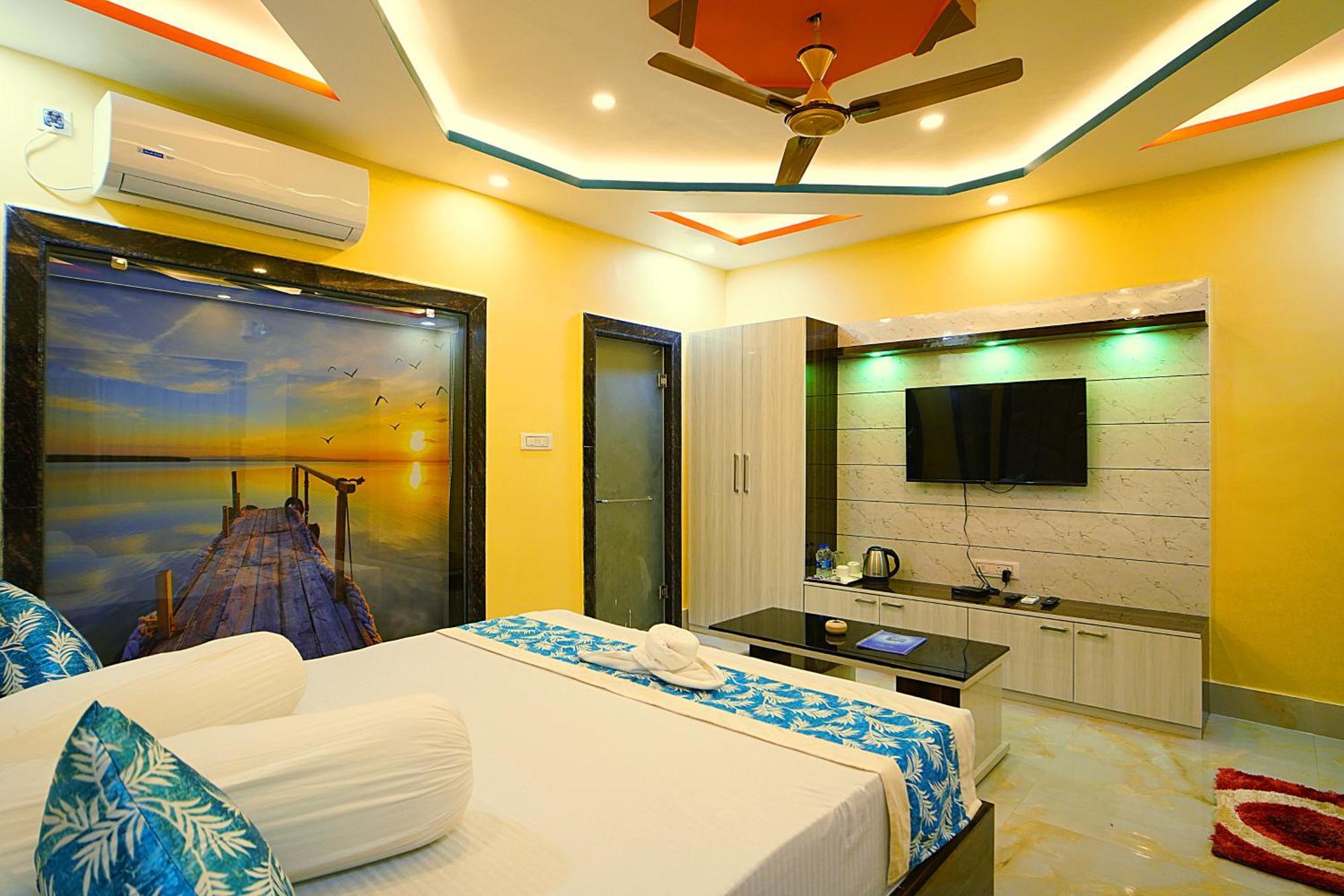 Goa Beach Resort On Beach Mandarmani Bagian luar foto