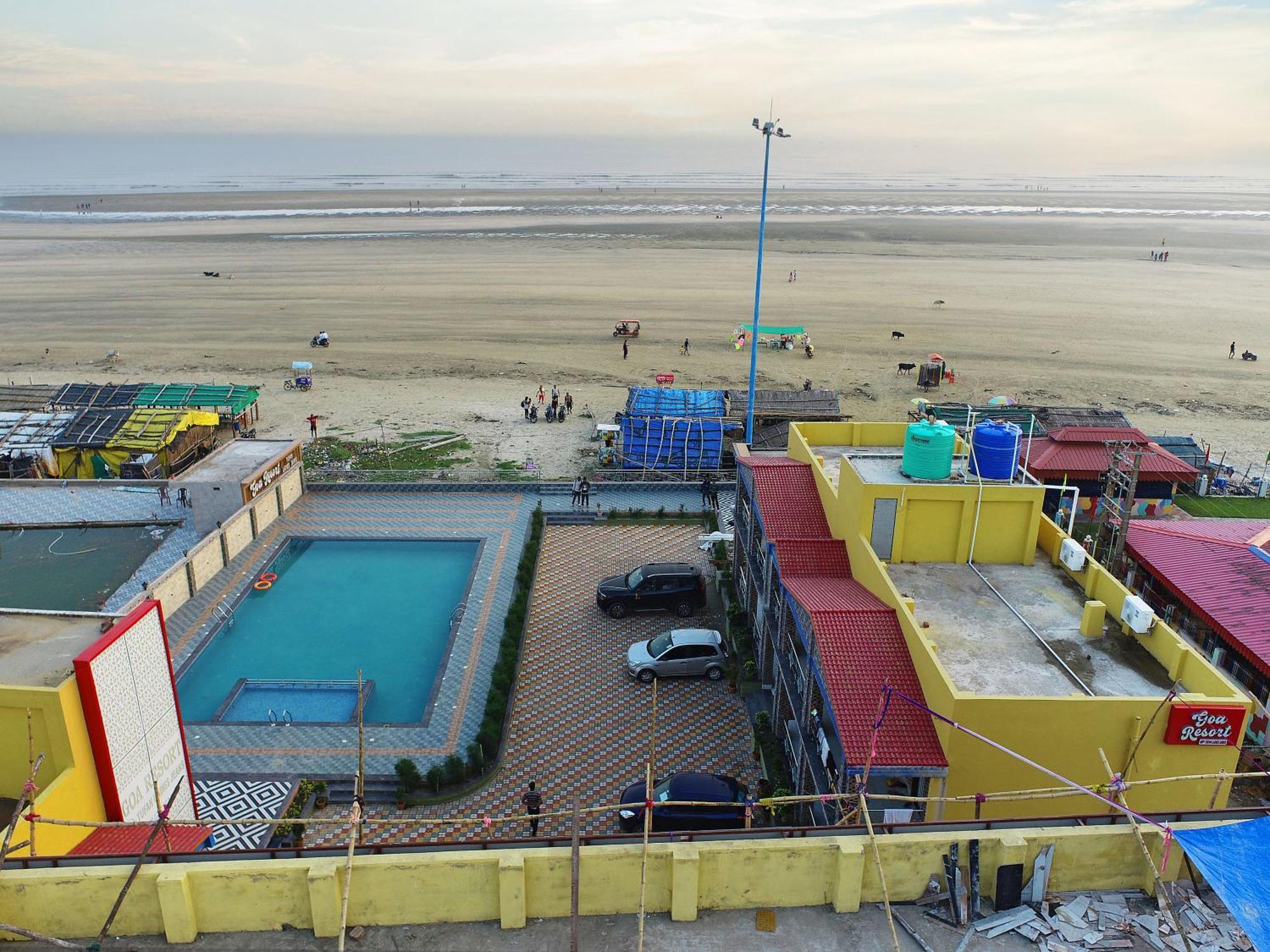 Goa Beach Resort On Beach Mandarmani Bagian luar foto